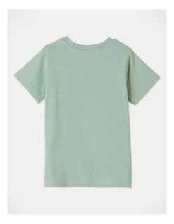 Howie Step Hem T-Shirt In Green -Jack & Milly 927107200 3 720x928