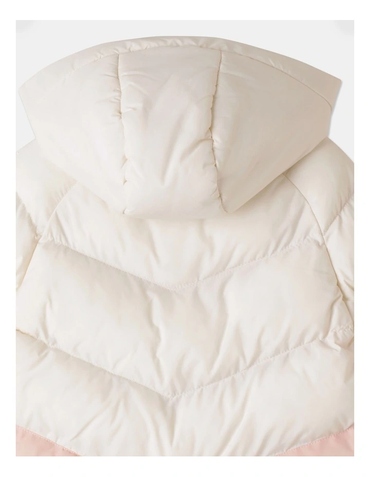 Mia Spliced Puffer Jacket In Vanilla 7 Mia Spliced Puffer Jacket In Vanilla - Image 5